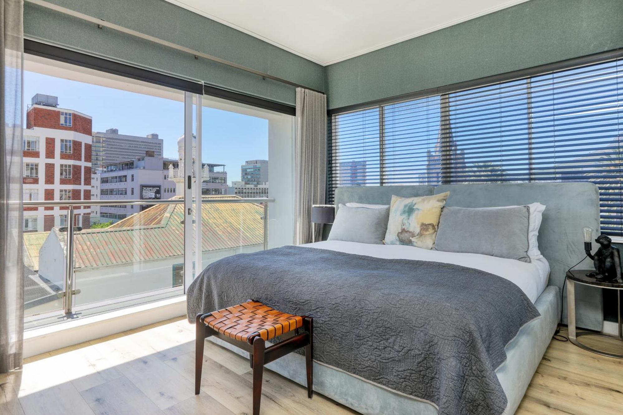 Apartment Danbury On Loop - Designer In